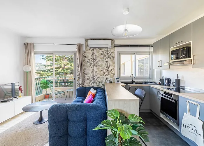 La Palmeraie Joyeux Studio Avec Balcon, A Deux Pas De La Banane